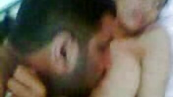 شقراء فيلم سكسي عراقي قديم يعطي اللسان علاج | فيلم سكس عراقي
